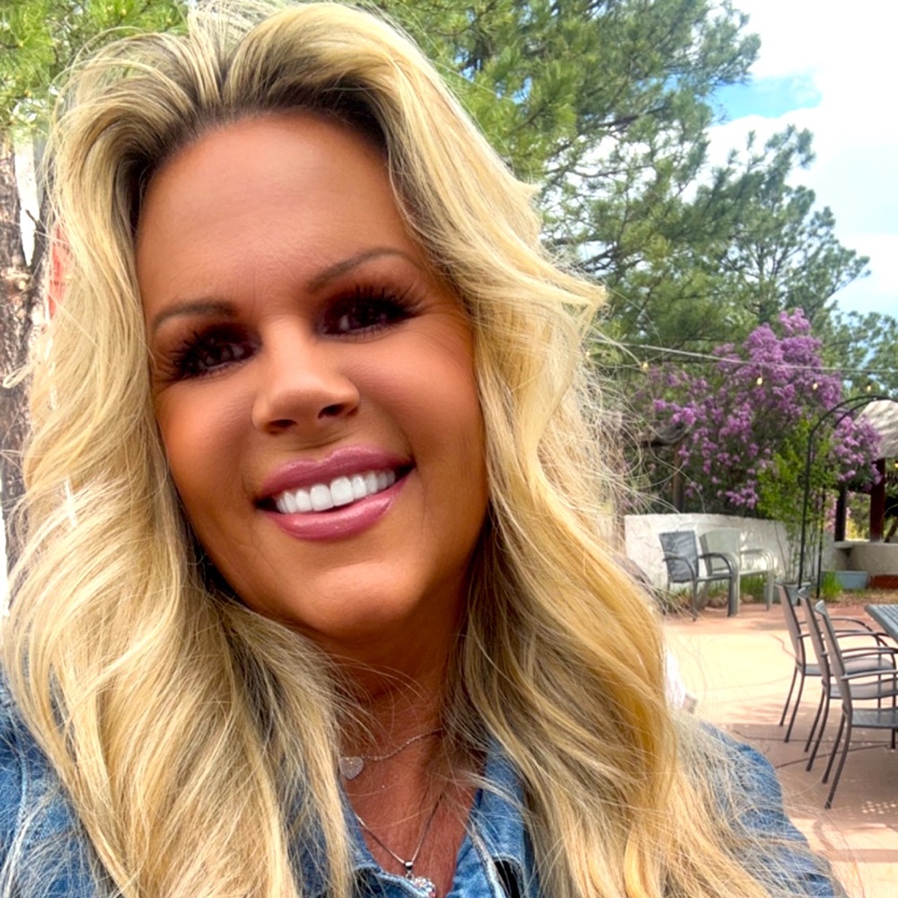 Meet your Posher, Annette